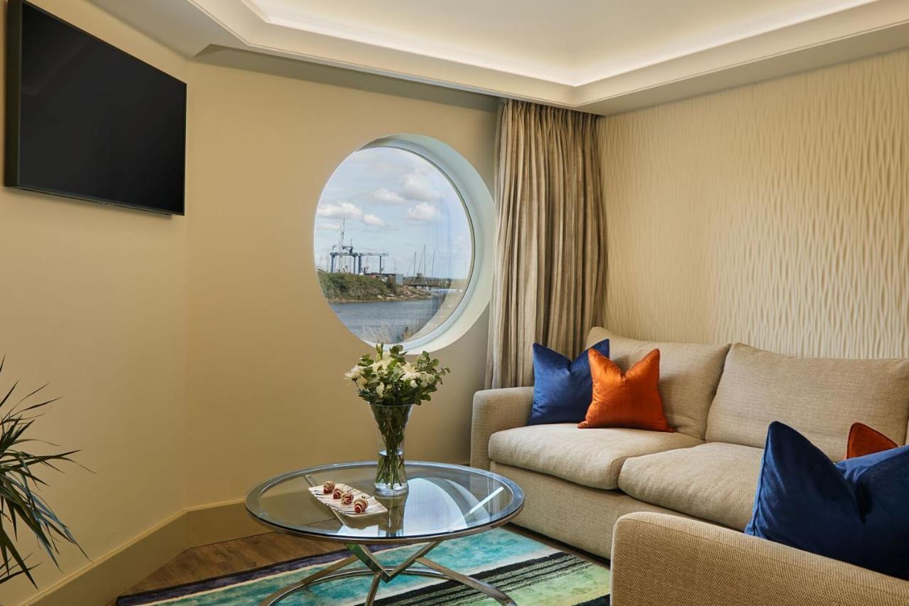 Langstone Quays Resort, Portsmouth Havant Kültér fotó